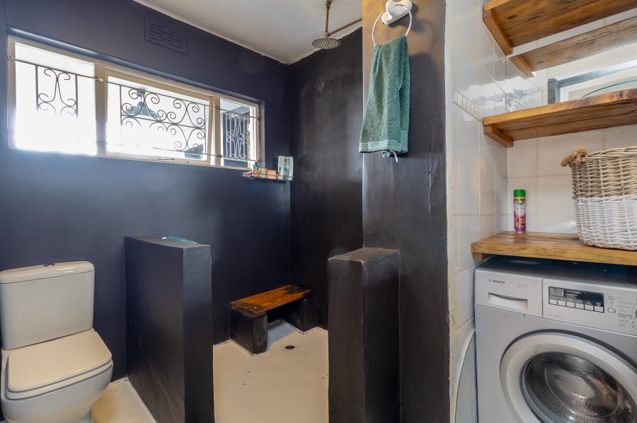 To Let 1 Bedroom Property for Rent in Green Point Western Cape